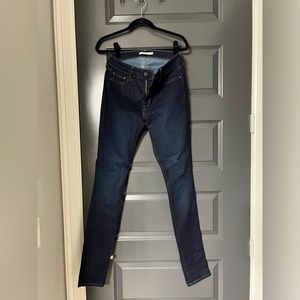 NWOT Levi’s size 29 jeans, inseam 34”
